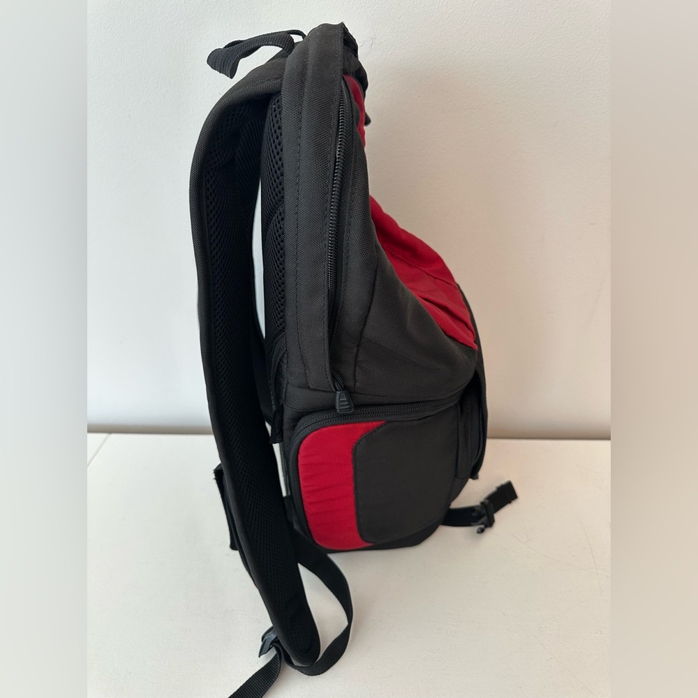 Lowepro Fastpack 100 Camera Backpack - image 3